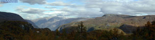 View towards Eidfjord/Hjolmo, early on the trail (215KB)